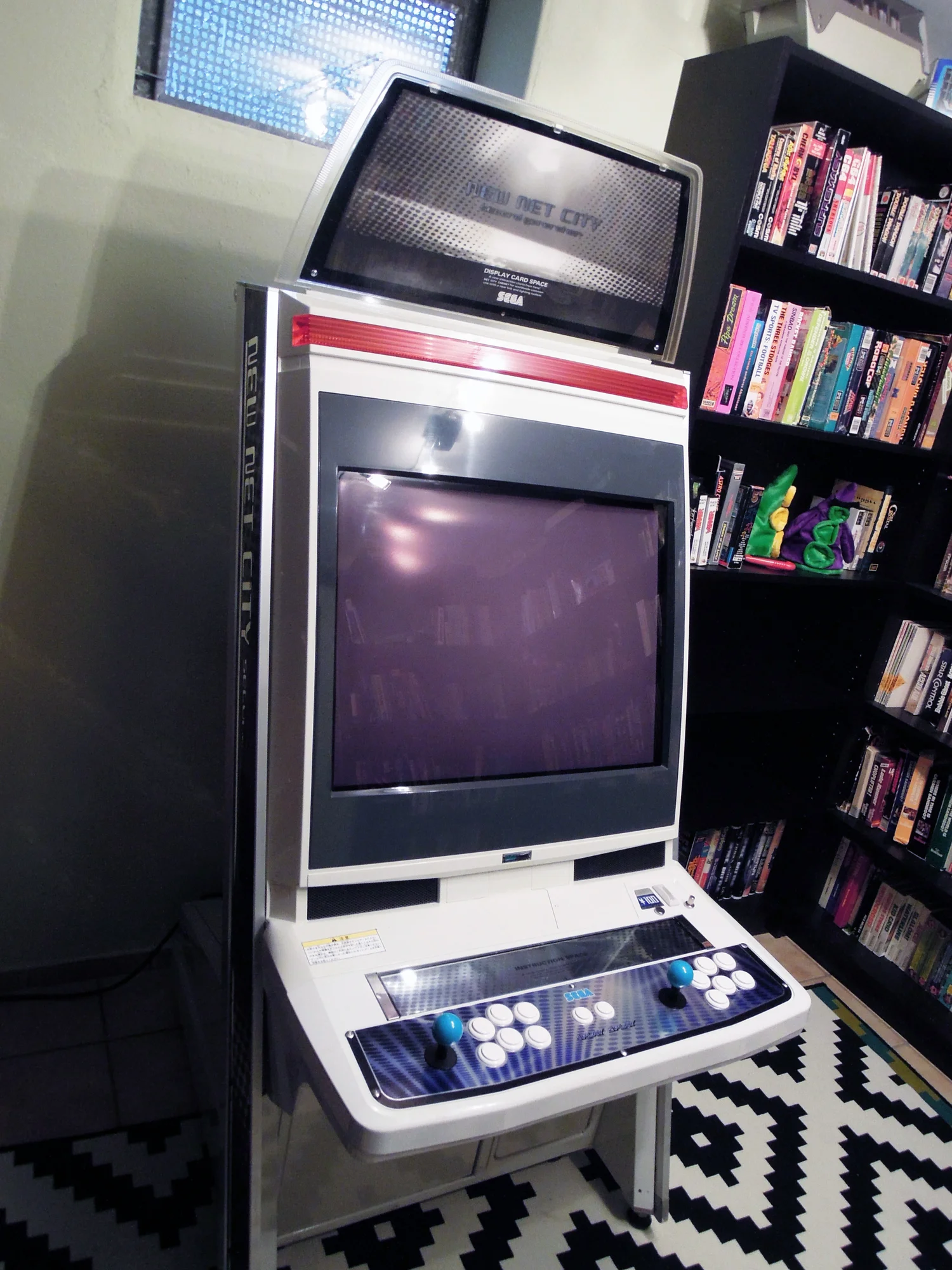 dustlayer.com-arcade-location-1