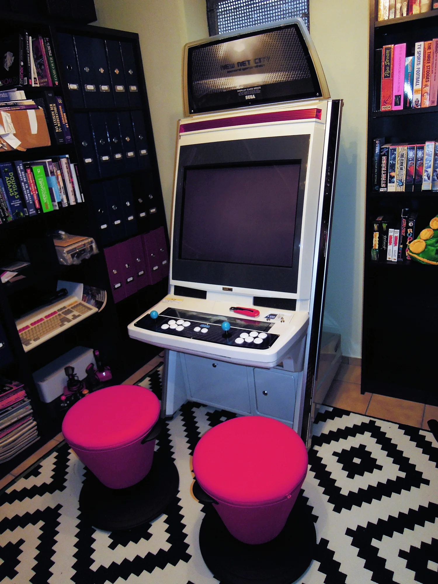dustlayer.com-arcade-full